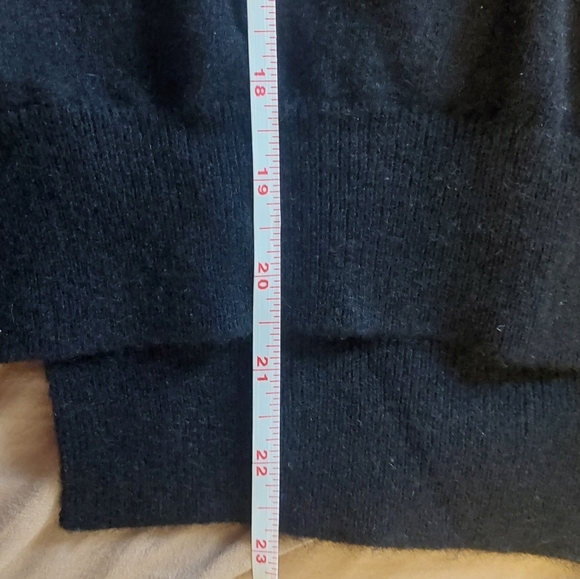 Aqua Brand Cashmere Color Block Sweater - Picture 10 of 10